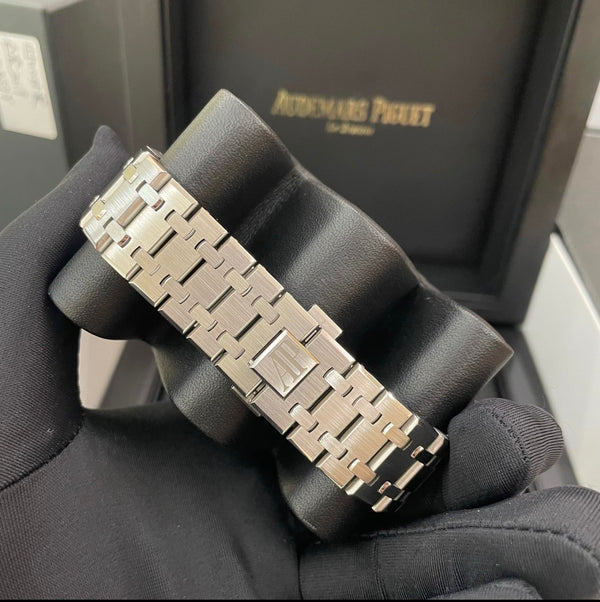 Audemars Piguet Royal Oak 15500st 2020 model box and papers