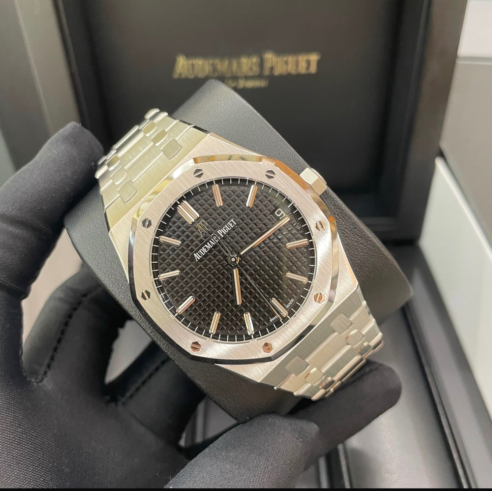 Audemars Piguet Royal Oak 15500st 2020 model box and papers